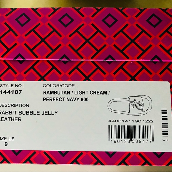 Special edition Tory Burch RABBIT BUBBLE JELLY
LEATHER (red) - Picture 6 of 6